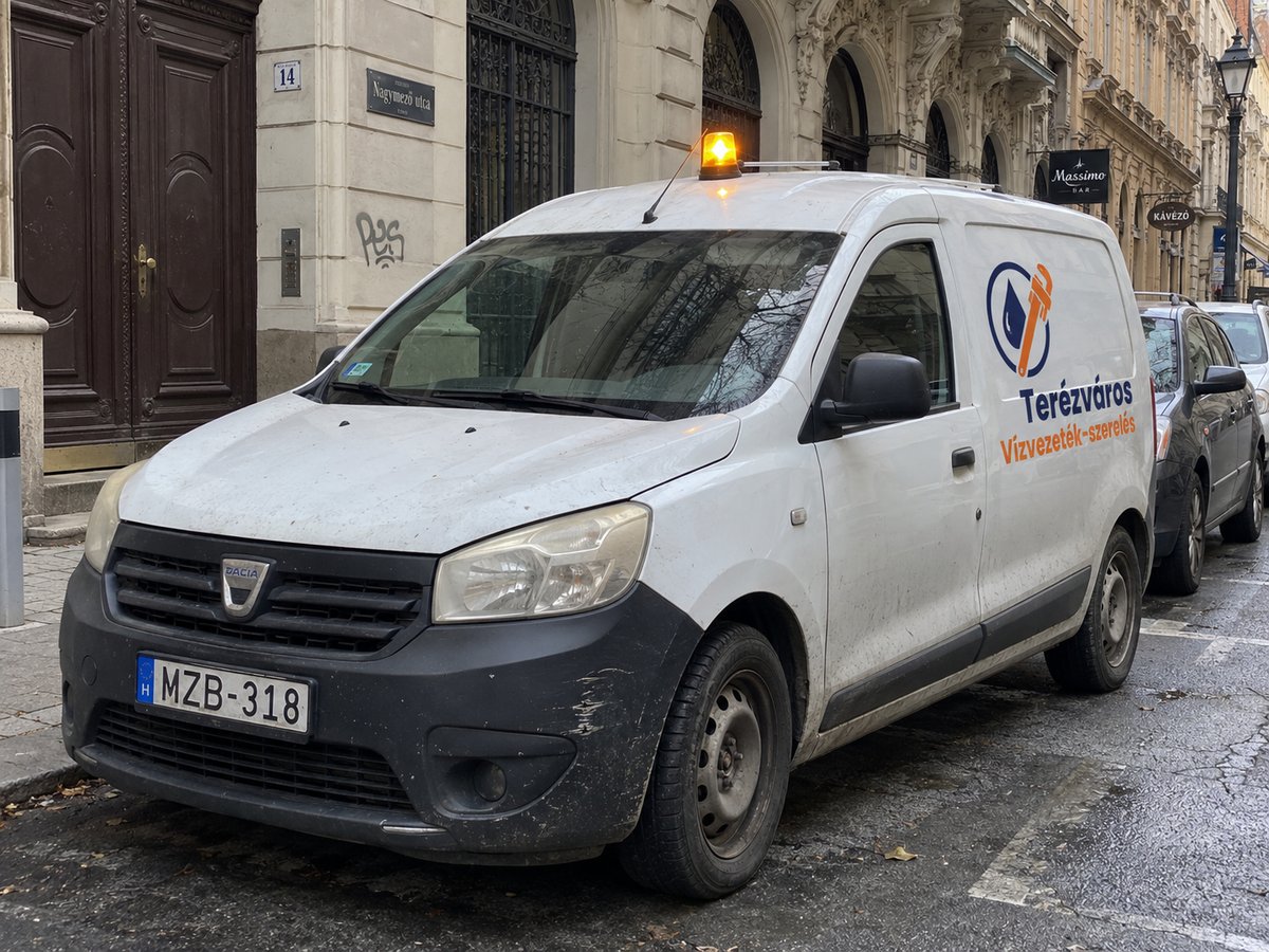 Felszerelt szervizautó vízszereléshez Terézvárosban, VI. kerület